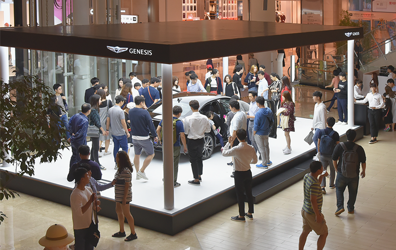 2017 GENESIS G70 Satellite Stage